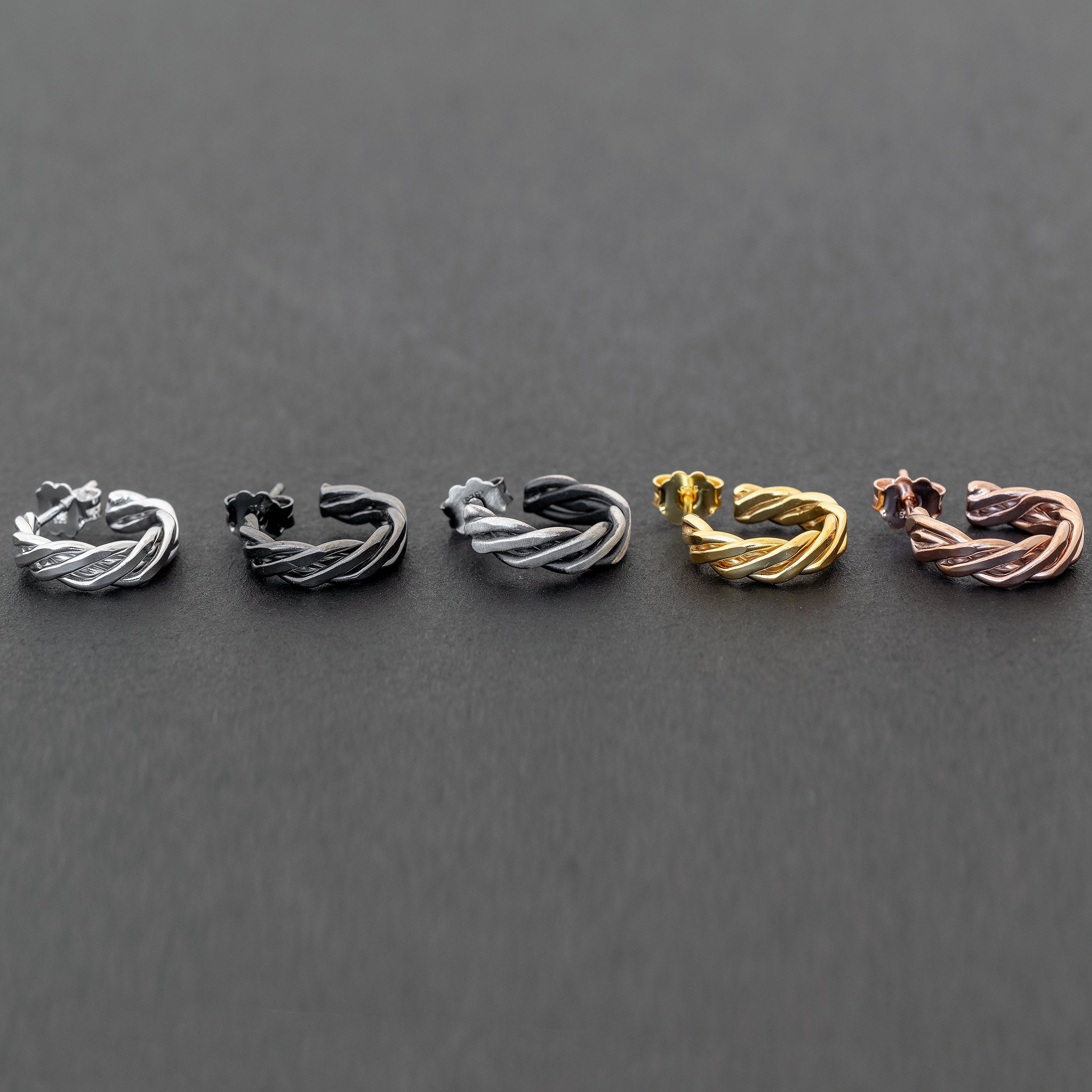 Σκουλαρίκια κρίκοι huggie από στριφτό σύρμα - Emmanuela - handcrafted for you®