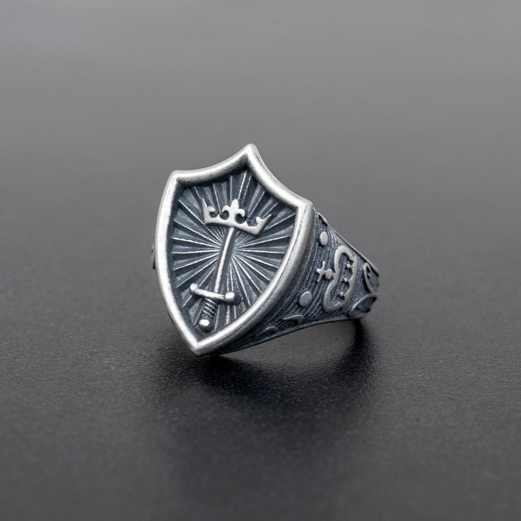 Ανδρικό δαχτυλίδι "ασπίδα με σπαθί" από ασήμι 925 - κοσμήματα emmanuela