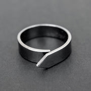 Ανδρικό μαύρο δαχτυλίδι βέρα από ασήμι 925 | Κοσμήματα Emmanuela