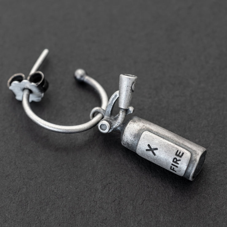 Ανδρικό σκουλαρίκι με "πυροσβεστήρα" από ασήμι 925 - κοσμήματα emmanuela
