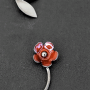 Σκουλαρίκι cuff με κόκκινο λουλούδι από ασήμι 925 - κοσμήματα emmanuela
