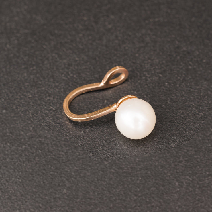 Σκουλαρίκι cuff πτερυγίου με μαργαριτάρι από ασήμι 925 - κοσμήματα emmanuela