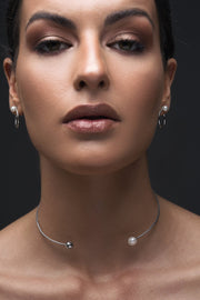 Κολιέ τσόκερ με λευκό μαργαριτάρι από ασήμι | Σικ κοσμήματα Emmanuela